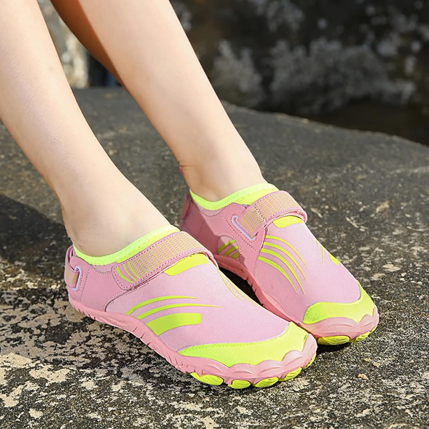 Adult Water Shoes Men Size 10.5 Surf Pool Hiking Diving Walking Hiking