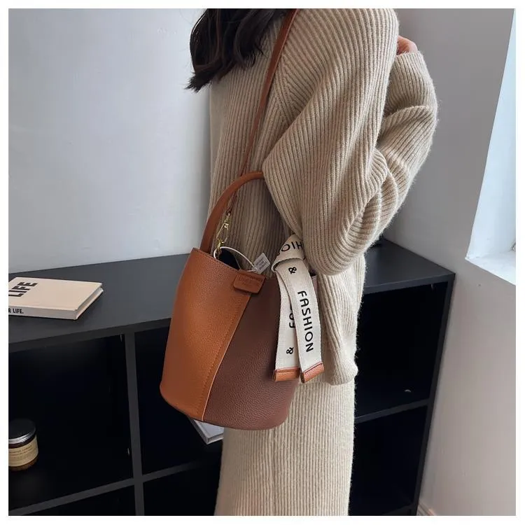 Avery - Trendy Handbag