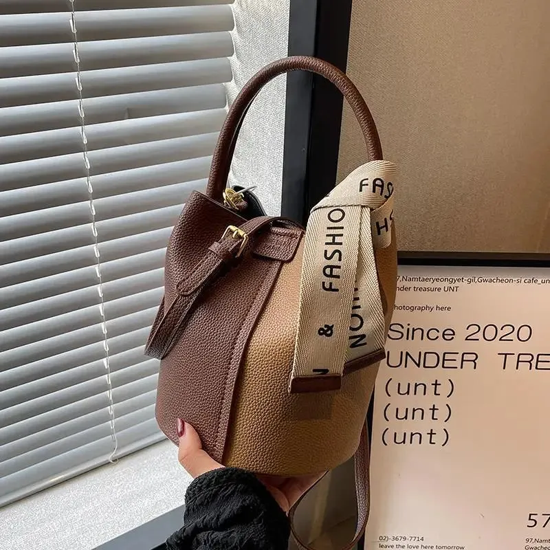 Avery - Trendy Handbag