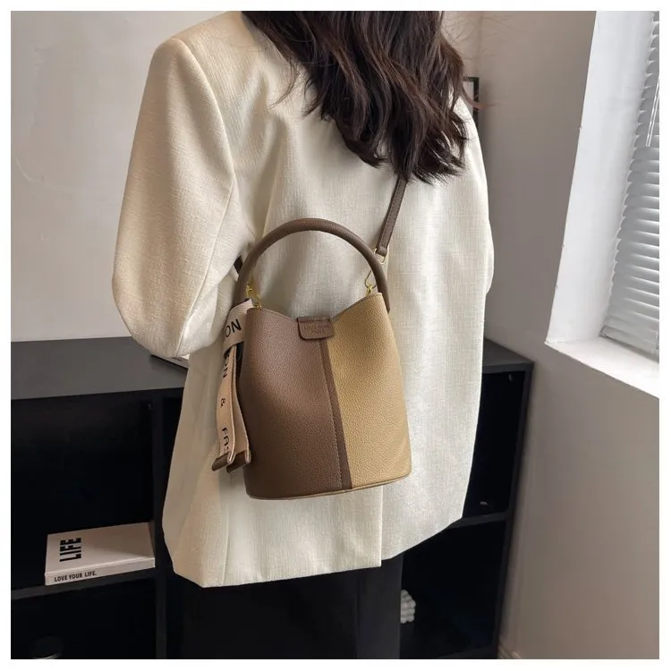 Avery - Trendy Handbag