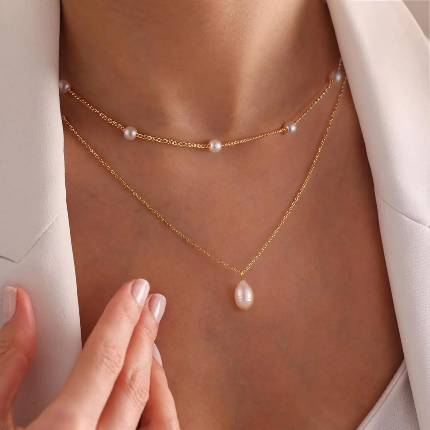 Boho Beaded Necklace for Women, Y2K Natural Pearl Beaded Necklaces Choker Summer Benchy Necklace Natural Bead Necklaces for Teen Girls Handmade Boho Jewelry Birthday Gift