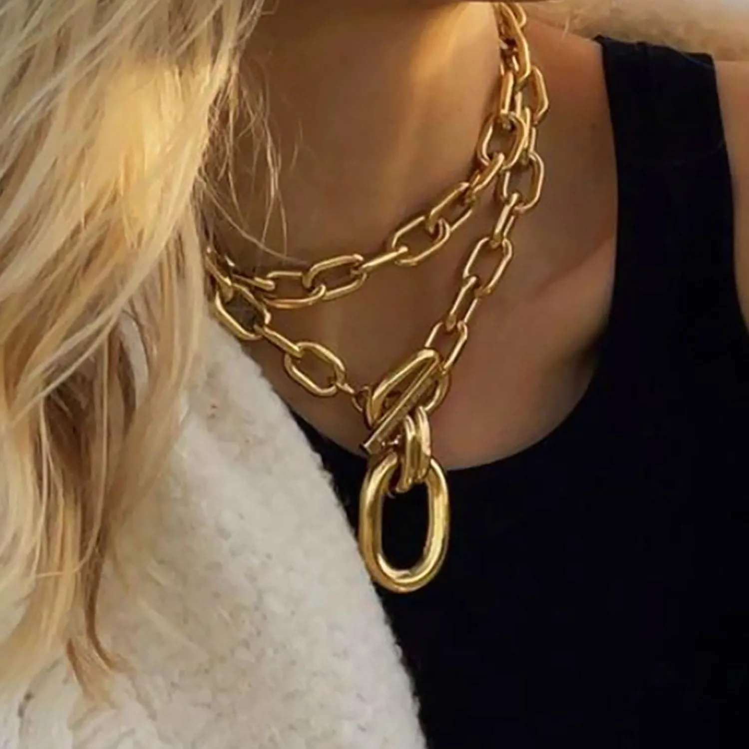 Chunky Choker Necklaces for Women 14K Gold Plated Layered Necklace Punk Thick Chain Necklace Dainty Round Pendant Toggle Necklaces Paperclip Necklace Gifts for Women