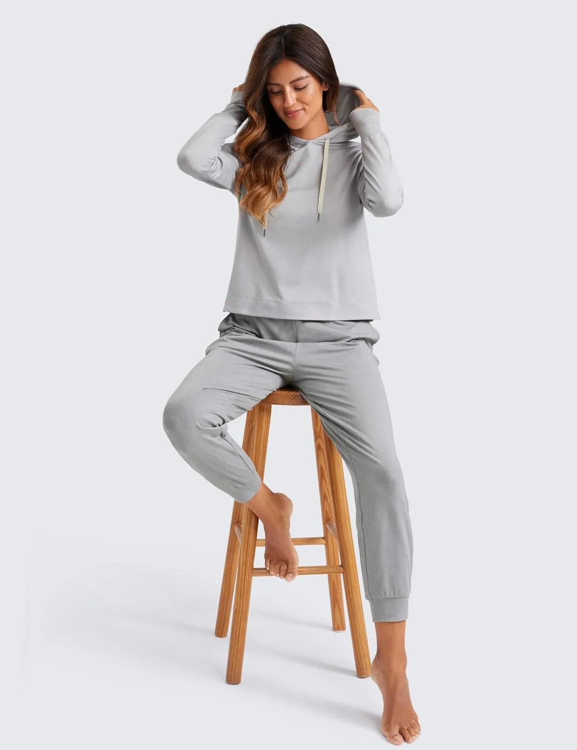 CRZ YOGA Cloud Jersey Joggers Sweatpants Women 25" Capri Casual Lounge Pajama Workout Sweat Pants with Pockets