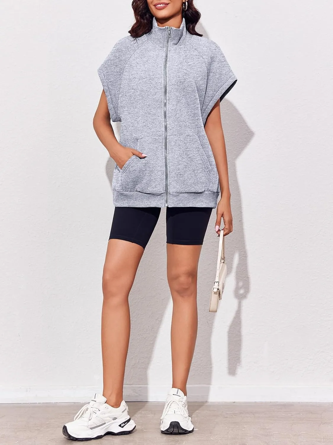 Fisoew Womens Oversized Zip Up Sweatshirts Warm Fleece Vests Fall Casual Sleeveless Jackets with Pockets