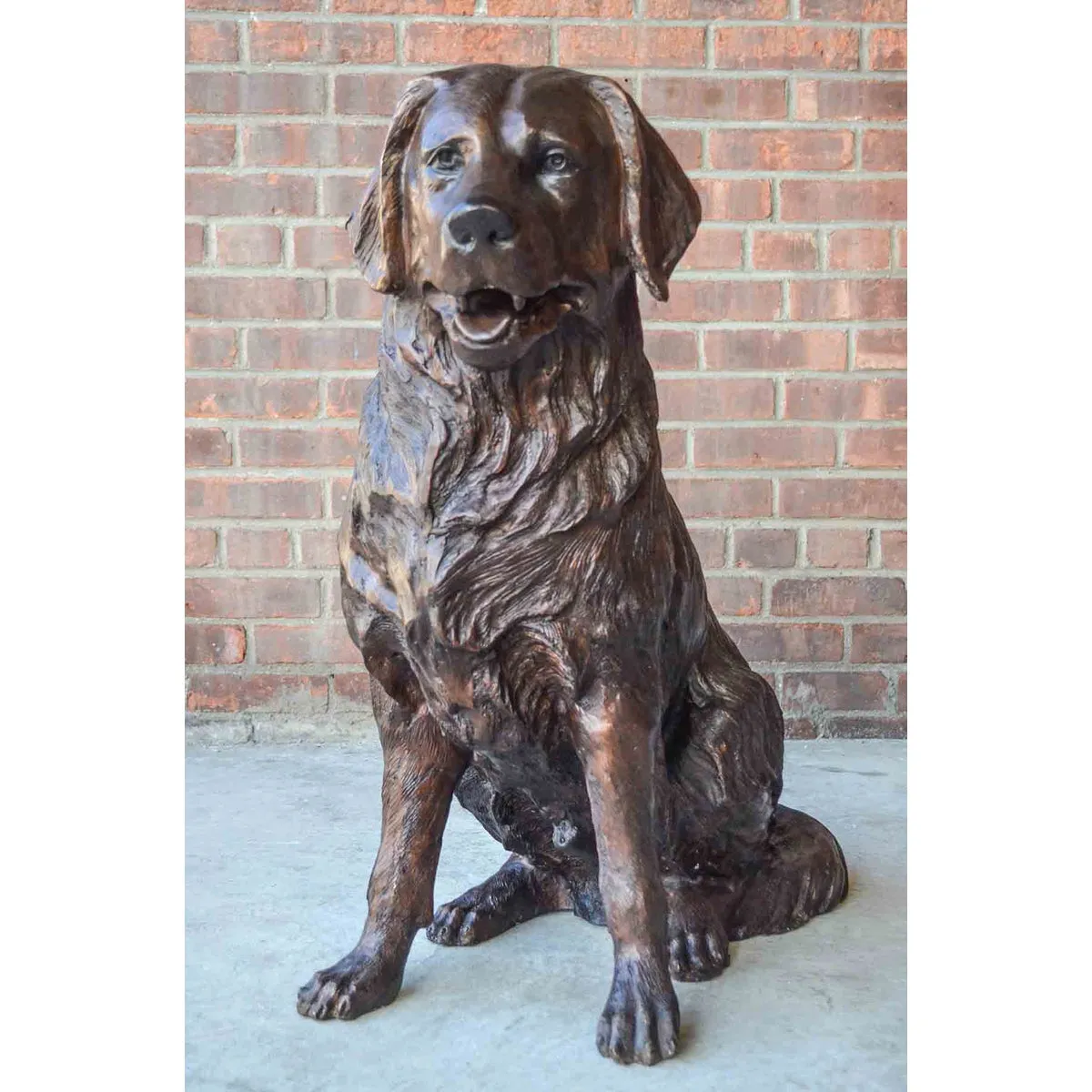 Golden Retriever Statue Sitting