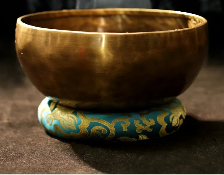 Handmade Brass Tibetan Singing Bowl - Mystical Resonance Full Moon Buddha Edition
