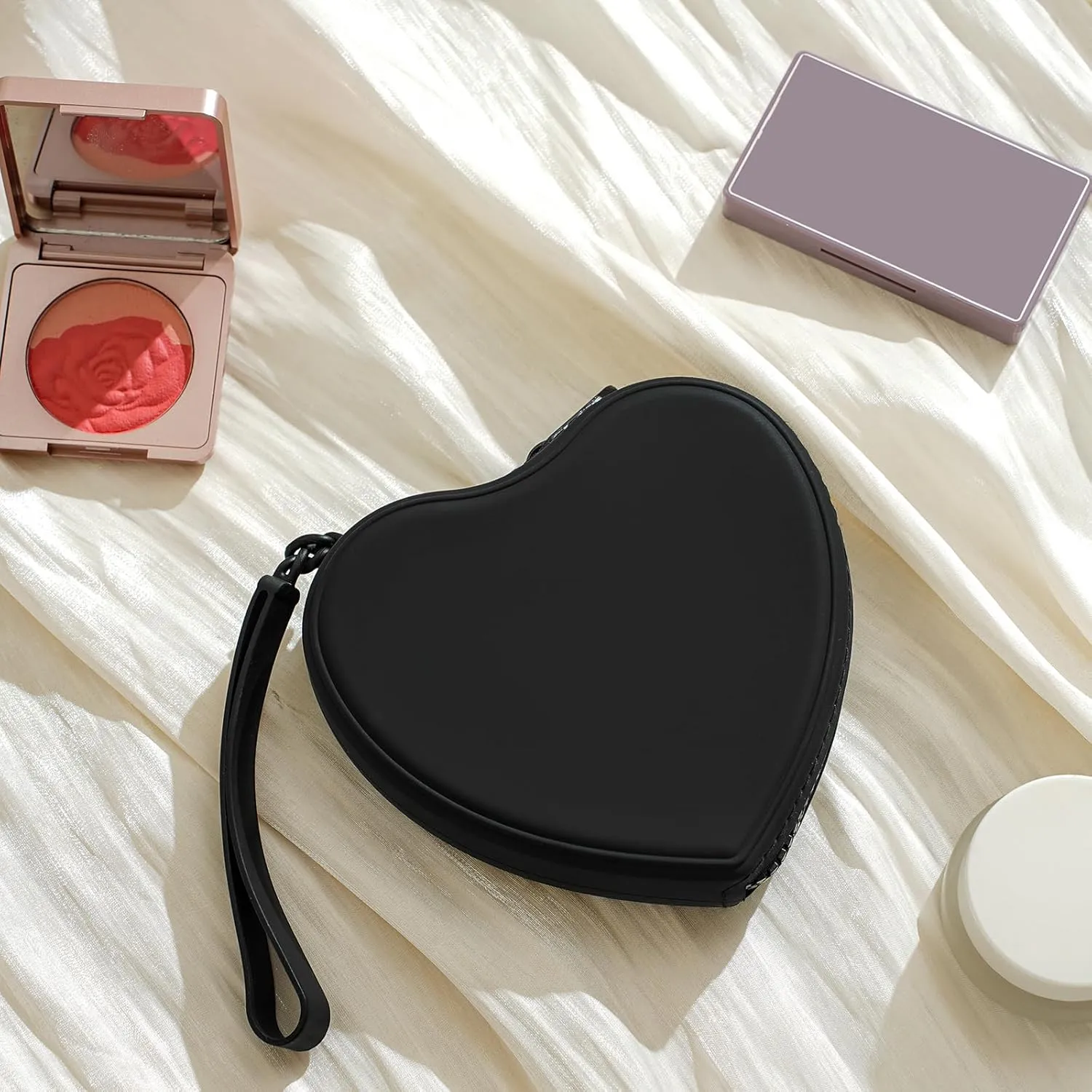 Heart Shaped Portable Silicone Makeup Bag for Women Girls, Small Travel Lovely Waterproof Toiletry Cosmetic Bag, Zipper Closure Organizer Heart Makeup Case with Handle (Black)