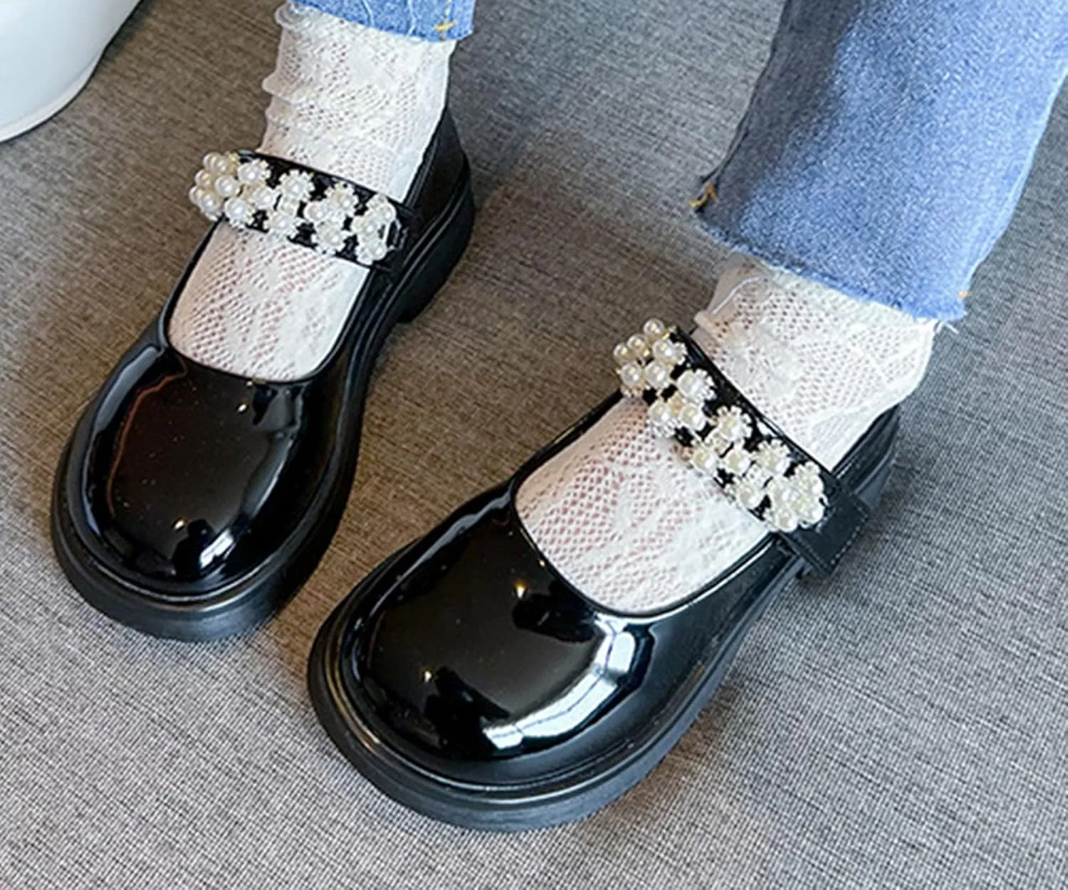 Kids Girls Fashion Dress Shoes Soft Flower Leather Dance Shoes with Pearl Straps Shoes for Girls Size 4