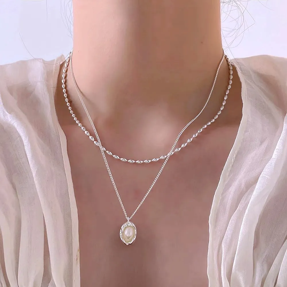 Layered Pearl Pendant Necklaces for Women Dainty Baroque Pearl Choker Necklaces 14k Gold Plated Pearls Beaded Necklace Jewelry Birthday Gifts