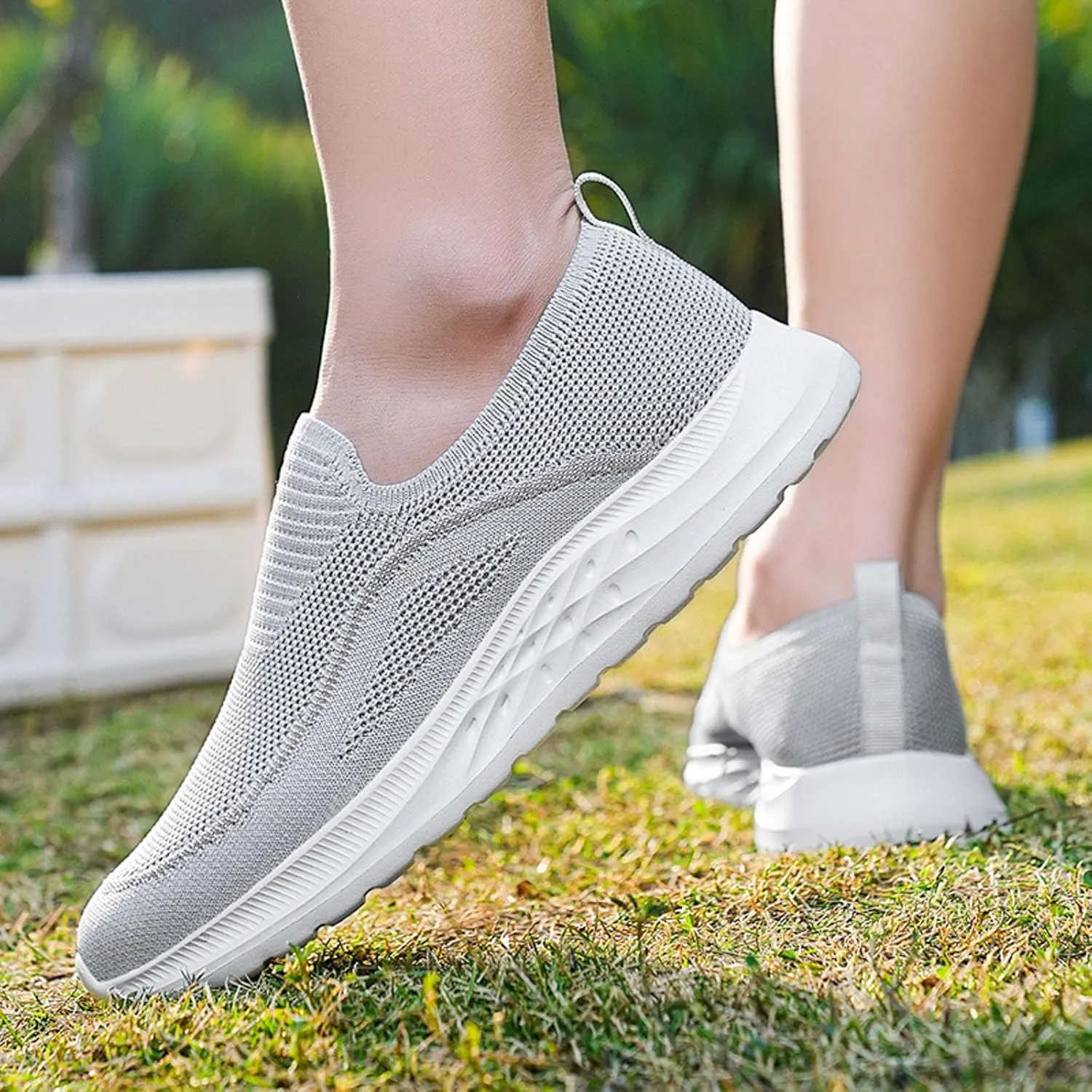 Men's Fashion Versatile Walking Shoes Comfortable Lightweight Casual Walking Shoe Soft Flat Soled Elderly Shoes