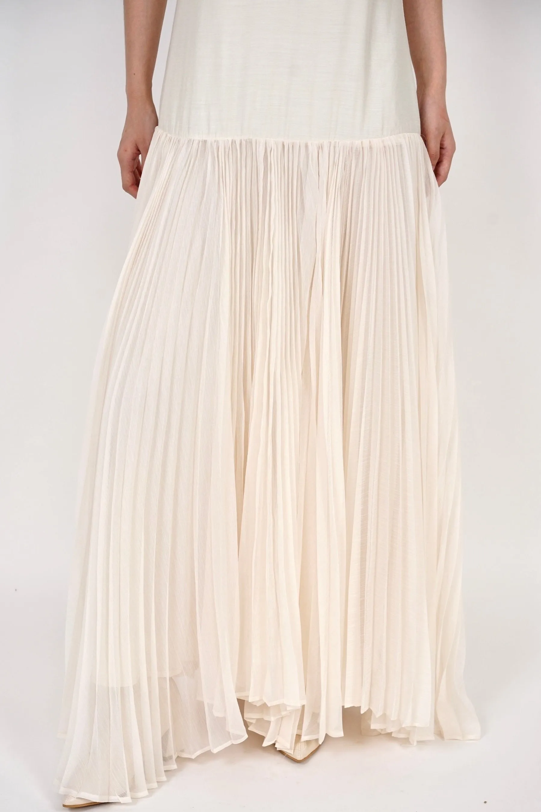 Pleated Flowy Dress in Ivory