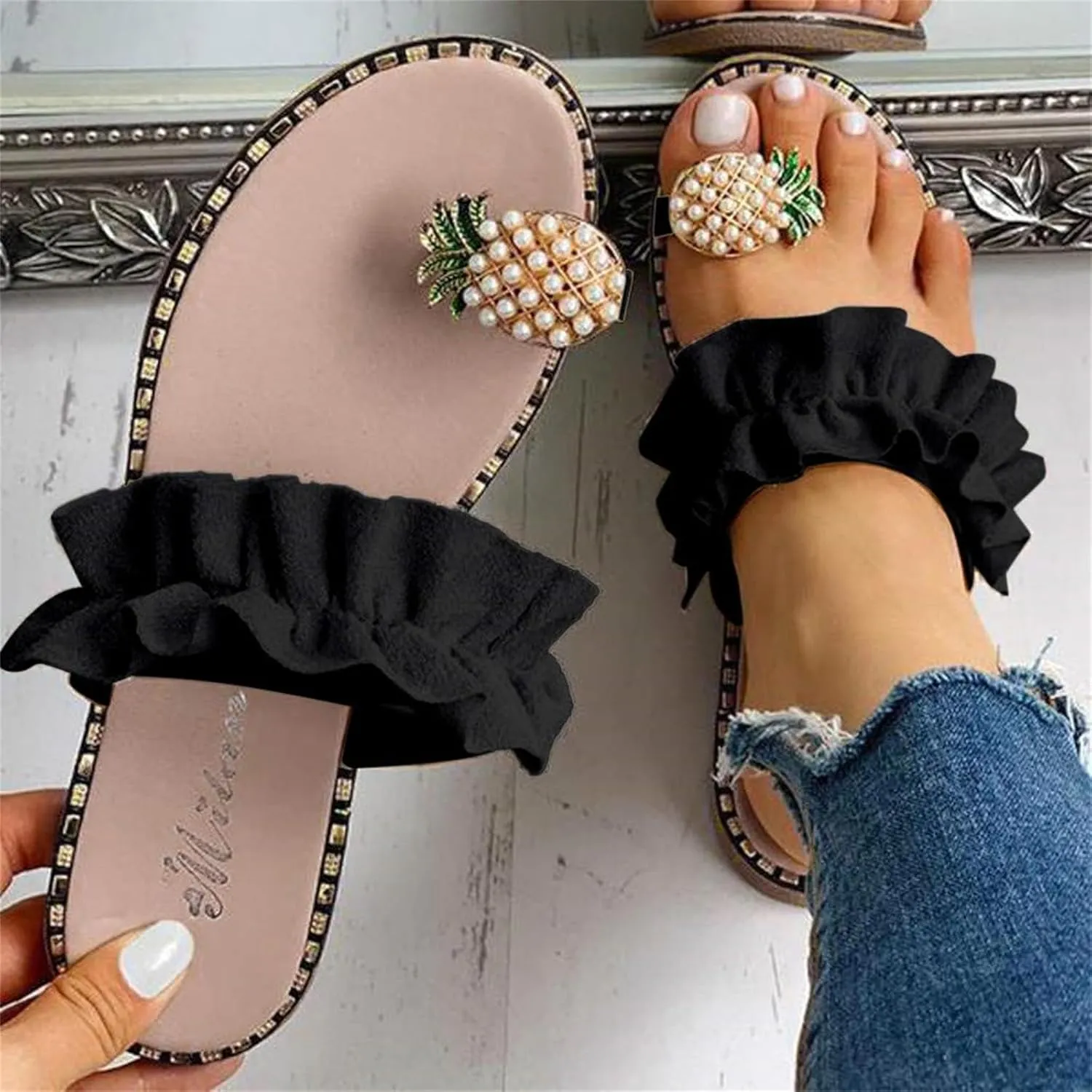 Thong Sandals for Women 2025 Dressy Pineapple Pearl Decoration Open Toe Flats Casual Summer Flip Flops Lightweight Walking Shoes for Beach Vacation Ladies Slip On Slippers