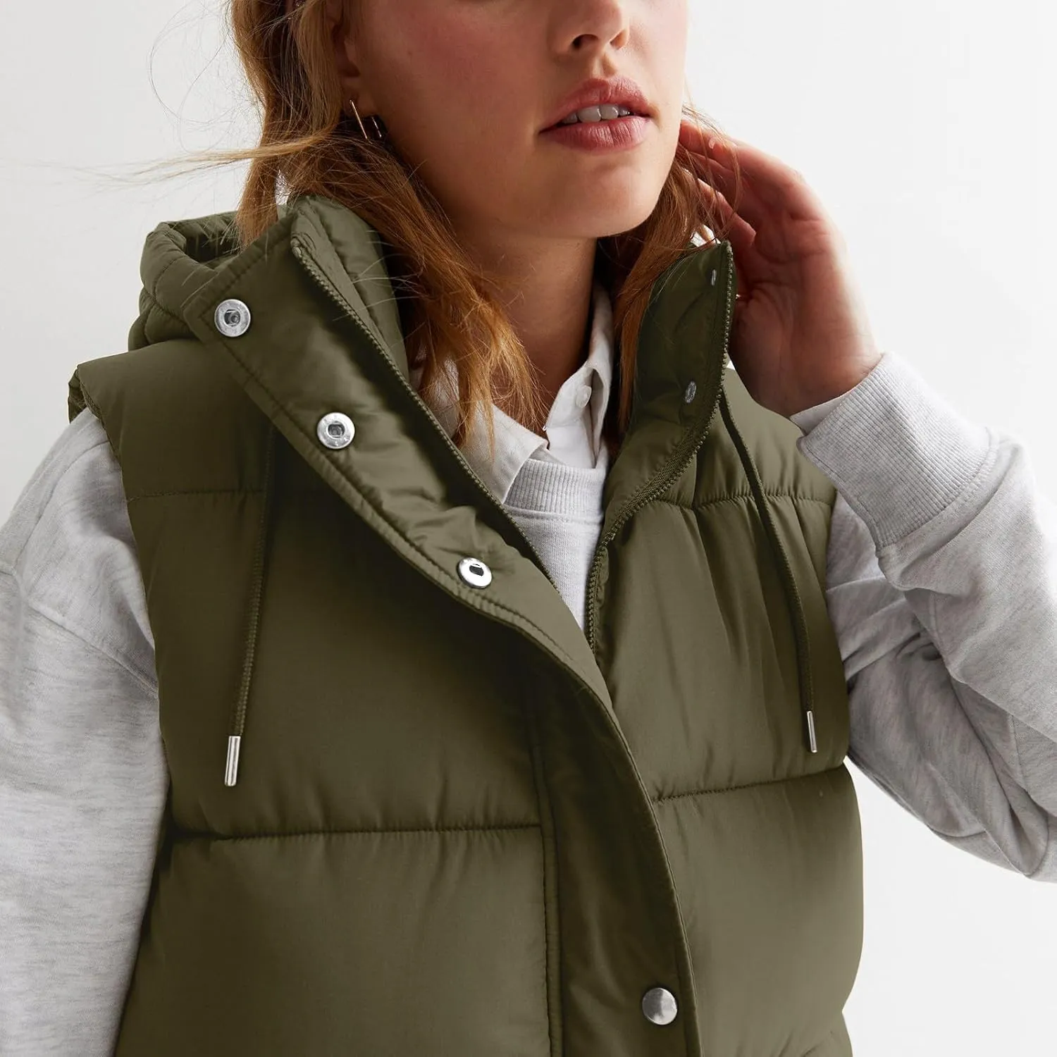 Women Long Puffer Vest Oversized Quilted Vest Zipper Hooded Down Vest Sleeveless Puffy Jacket Winter Outerwear Vests